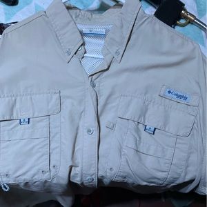 Columbia pfg fishing shirt.